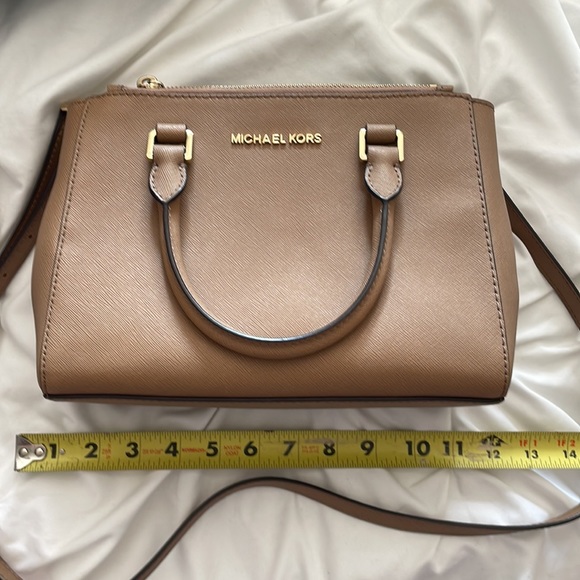 Michael Kors purse - Picture 3 of 5
